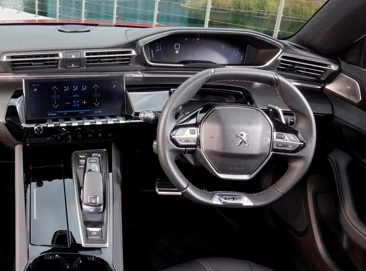 Peugeot 508 2021 салон