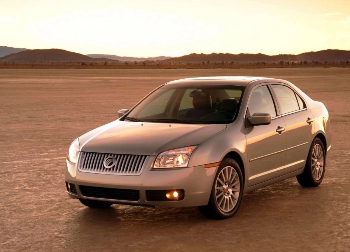 Mercury машина 2022