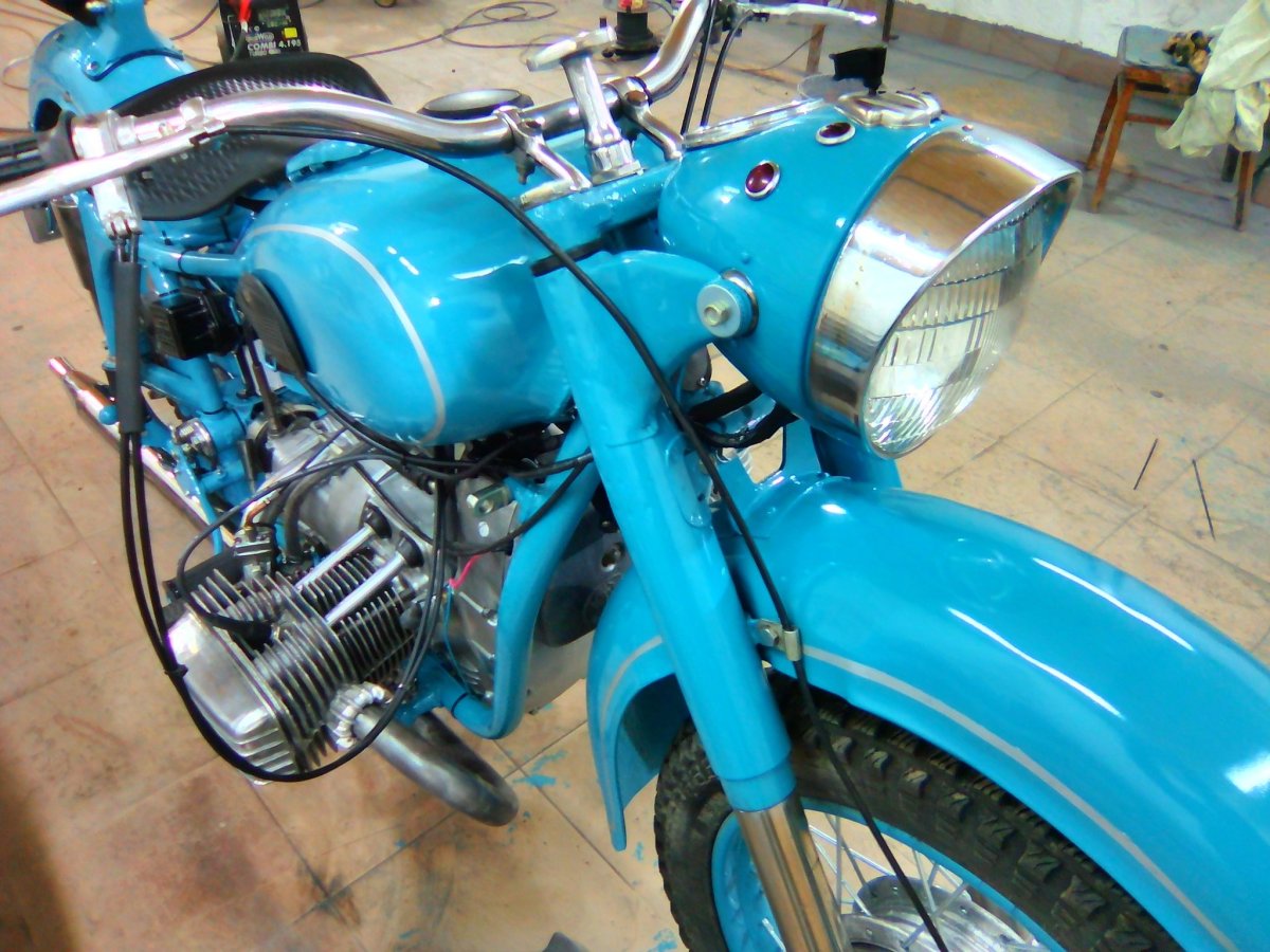 Мотоцикл МТ-9 Дніпро