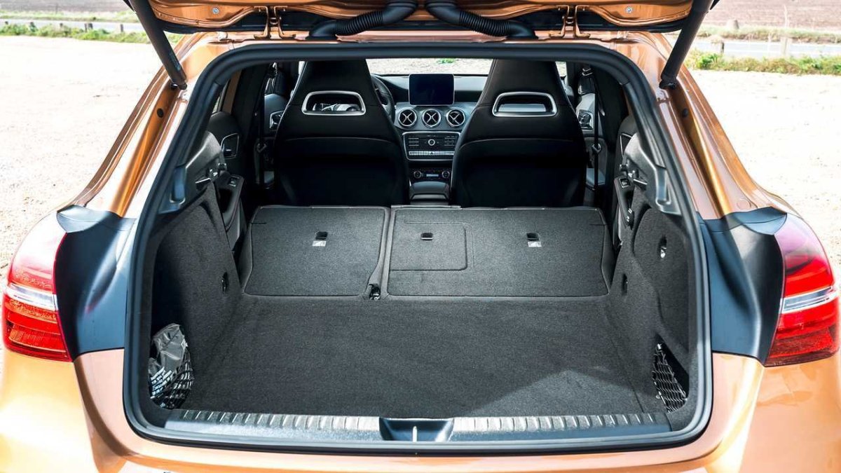 Mercedes GLA багажник