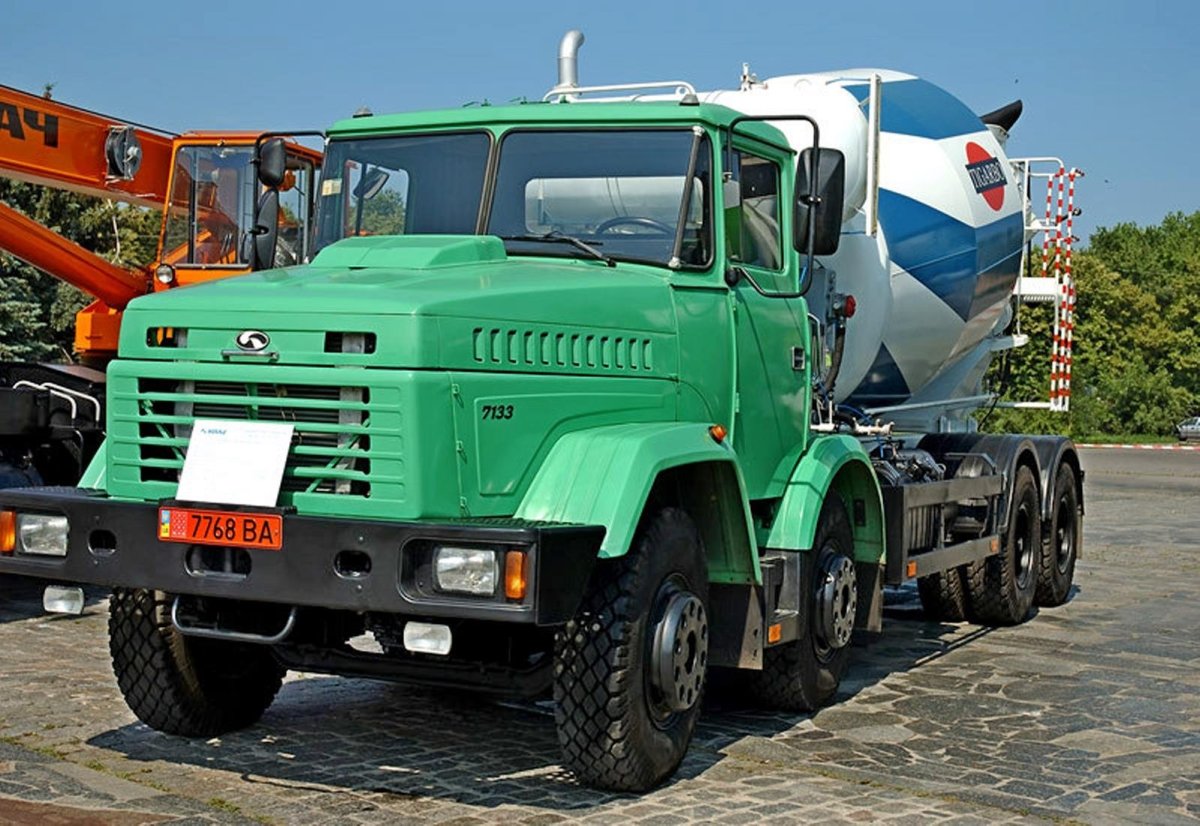 Самосвал КРАЗ-7133