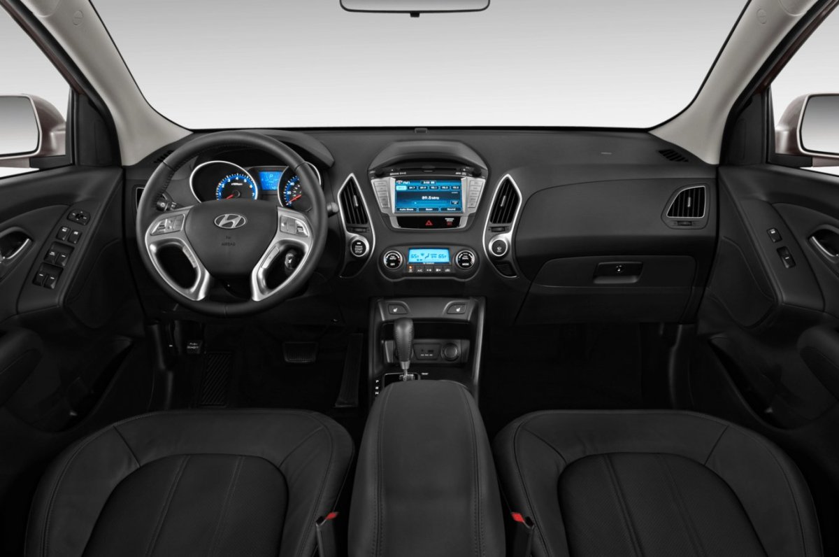 Hyundai Tucson 2011 салон