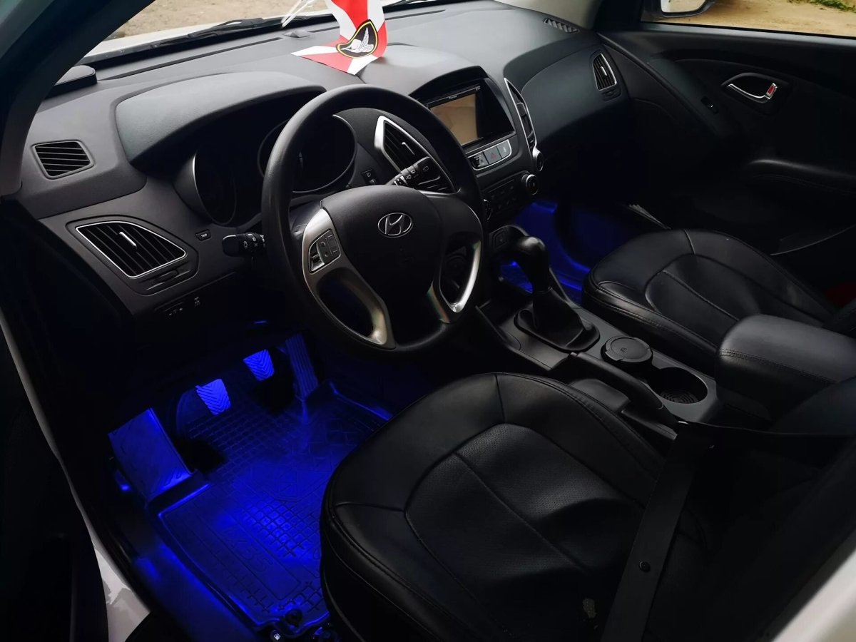 Подсветка ног Hyundai ix35