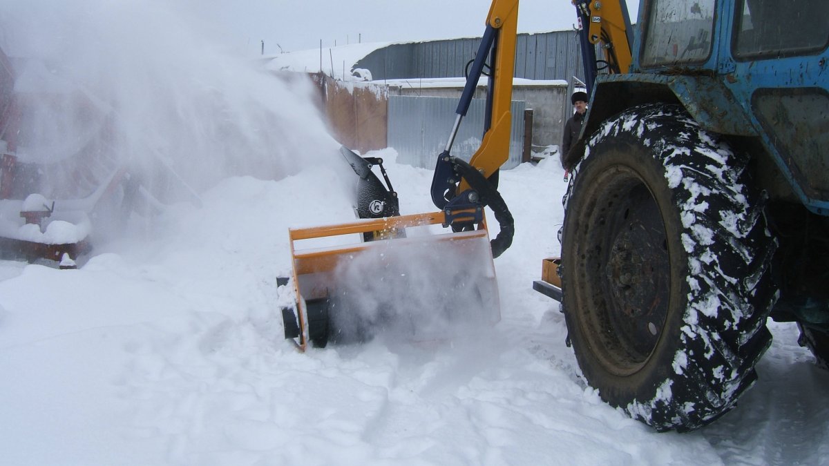 Снегоочиститель фрезерно-роторный Амкодор 9512