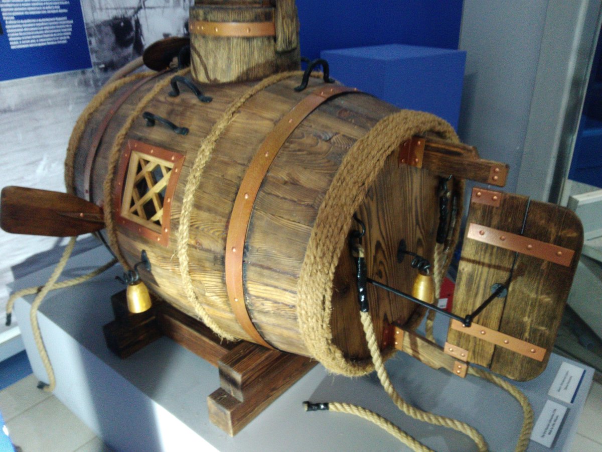 Первая подводная лодка Петра 1