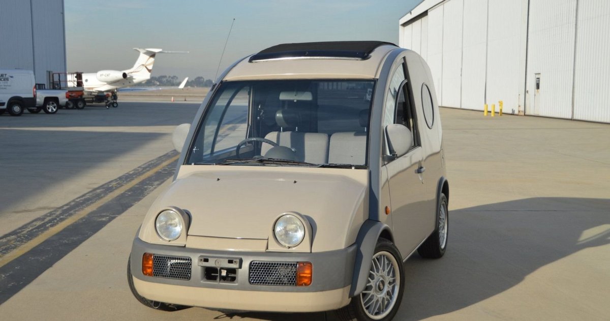 Nissan Cargo 85