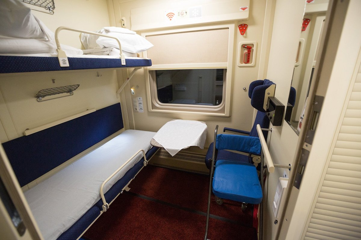 Люкс 018а Карелия поезд