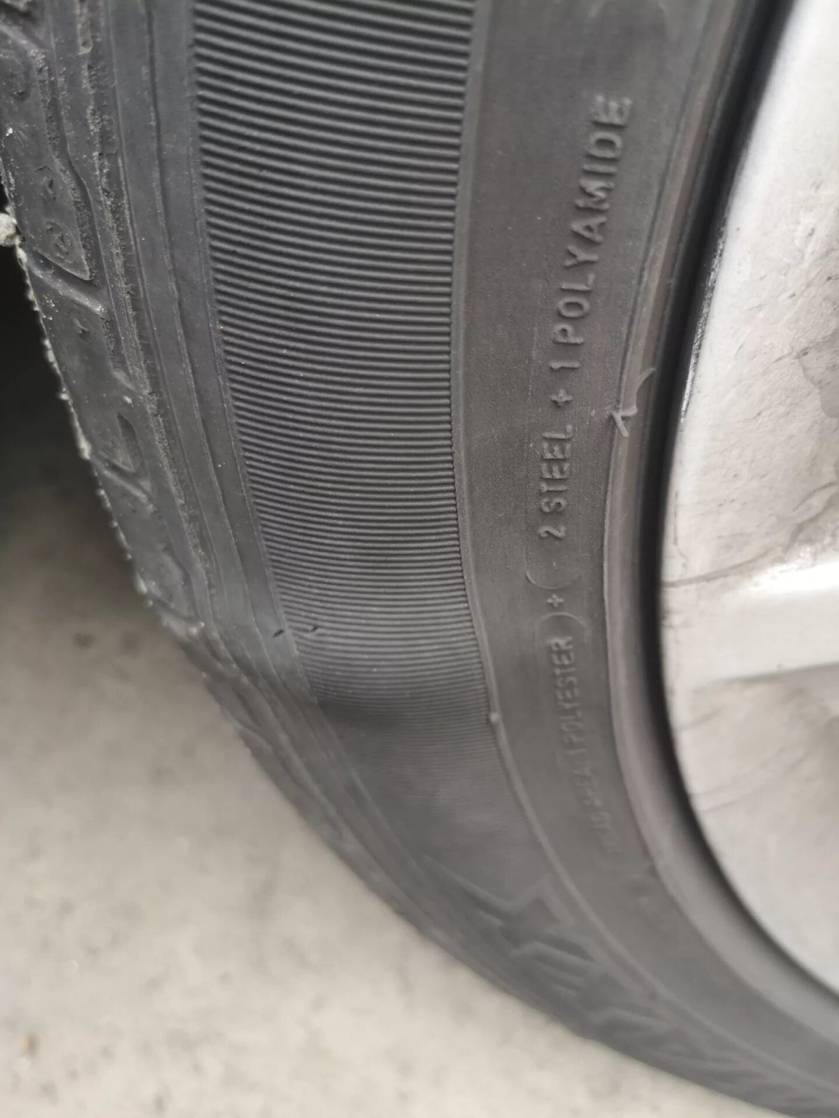 Протекторная грыжа на колесе