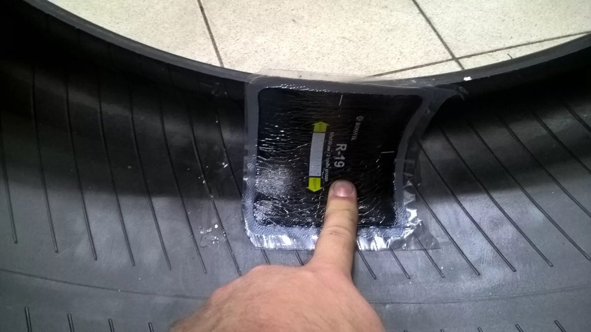 Заплатка на грыжу колеса