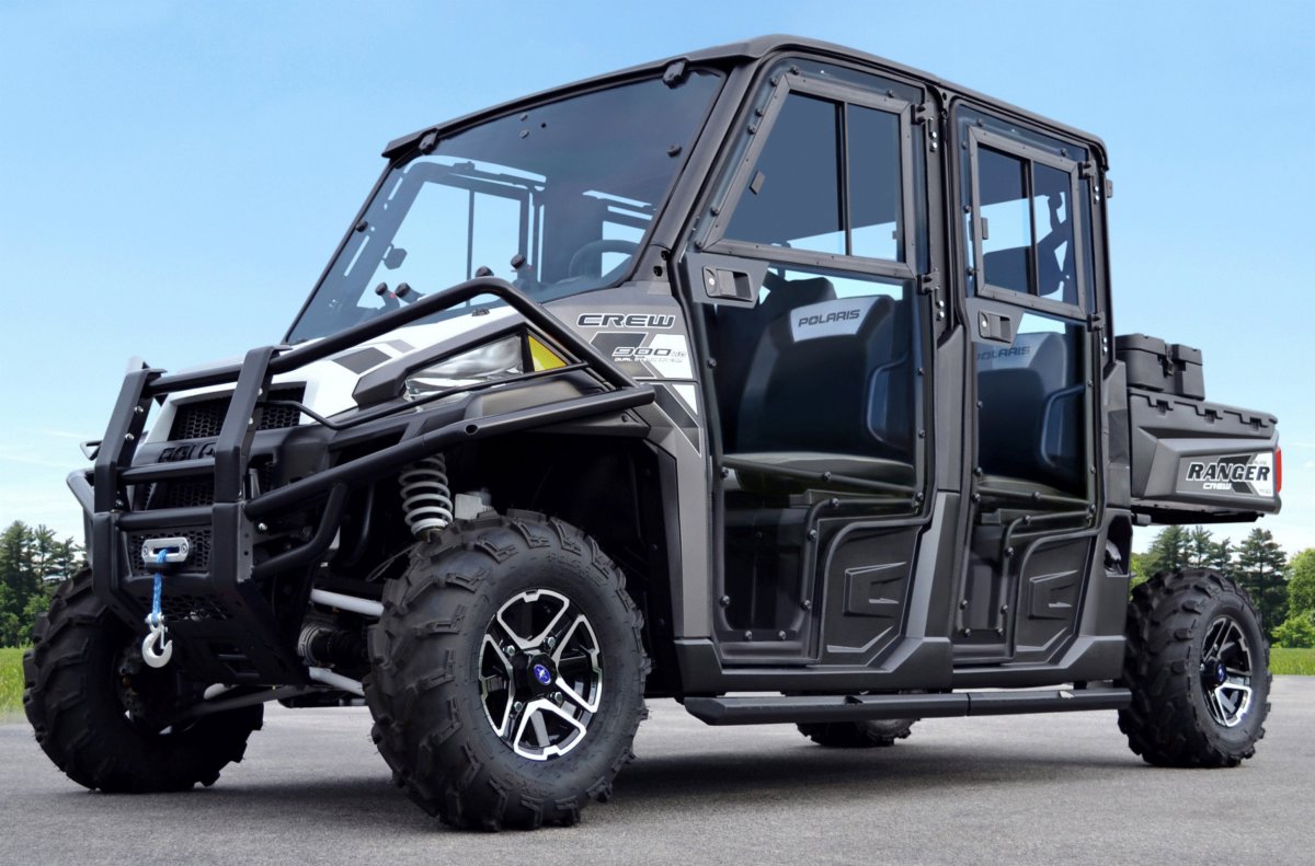 Мотовездеход Polaris с кабиной