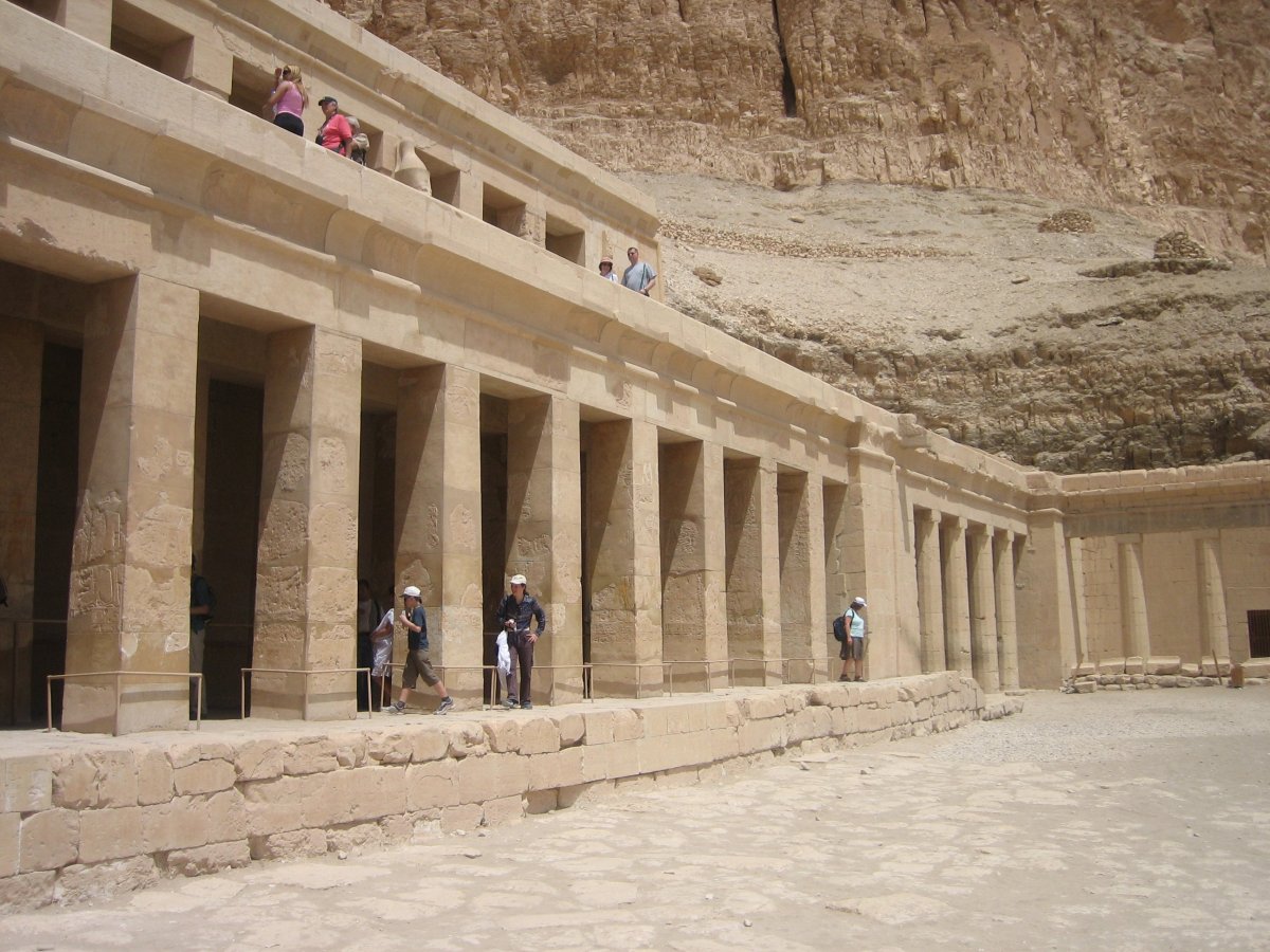 Макет храма Хатшепсут