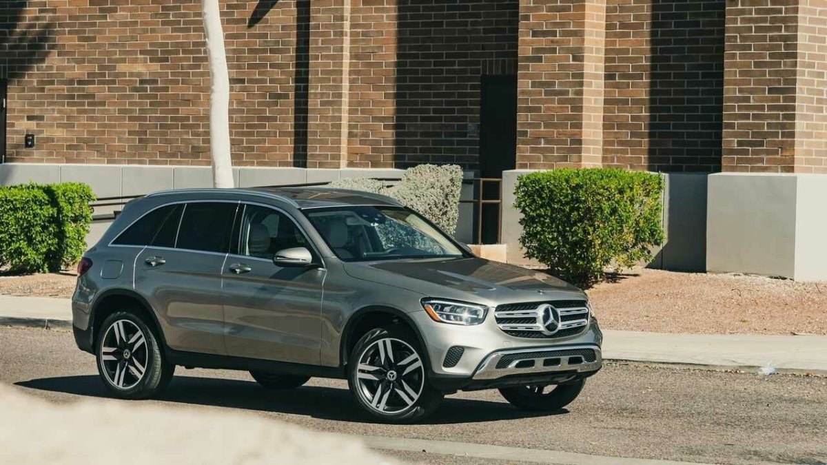 Мерседес-Бенц кроссовер GLC 300