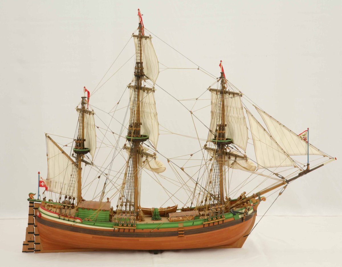 Фрегат Арабелла Синко Льягас