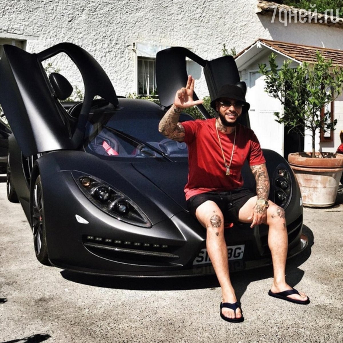 Машина Егора Крида