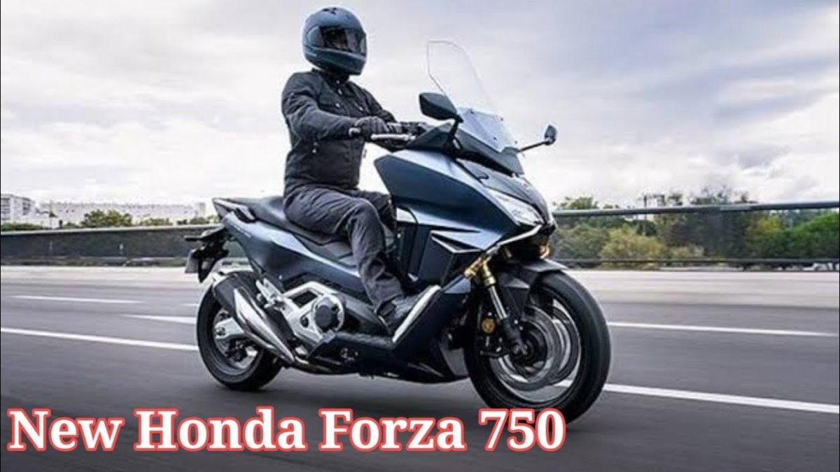 Honda Forza 750 2022