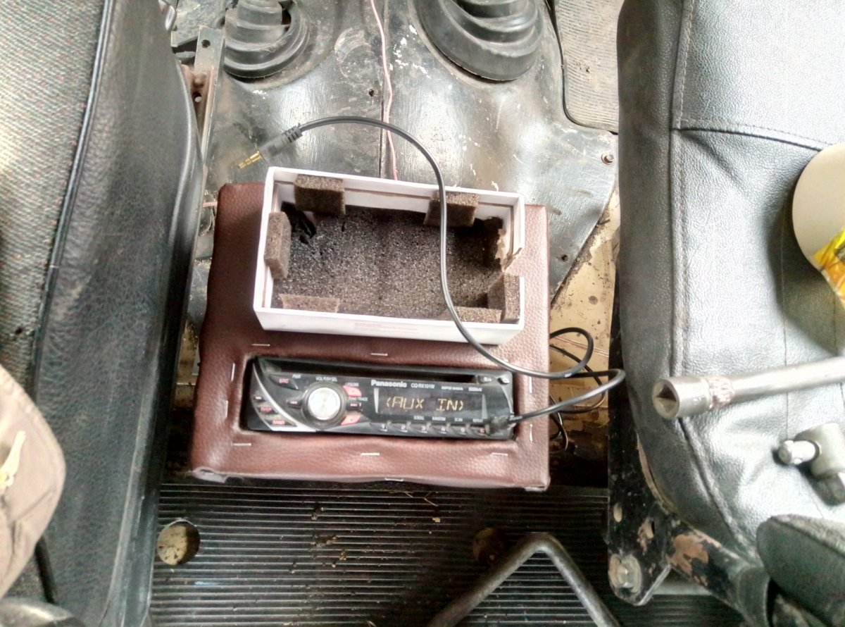 Магнитола в УАЗ 469 куда поставить