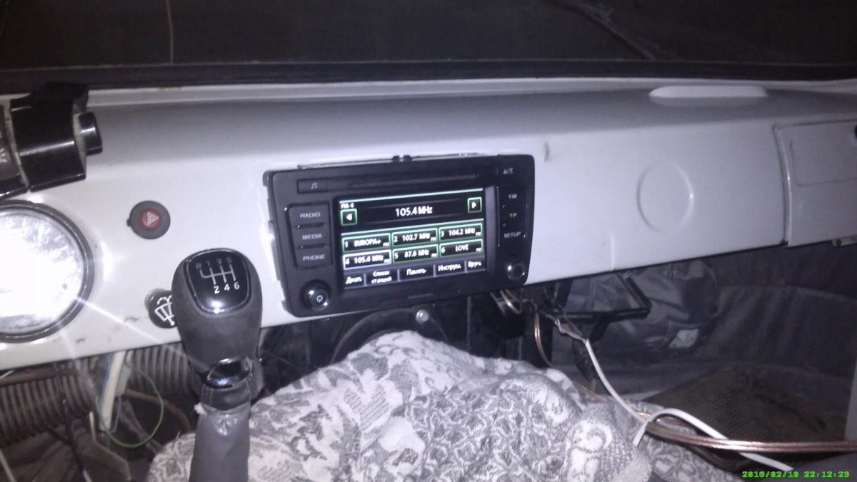 2 Дин магнитола в УАЗ Буханка