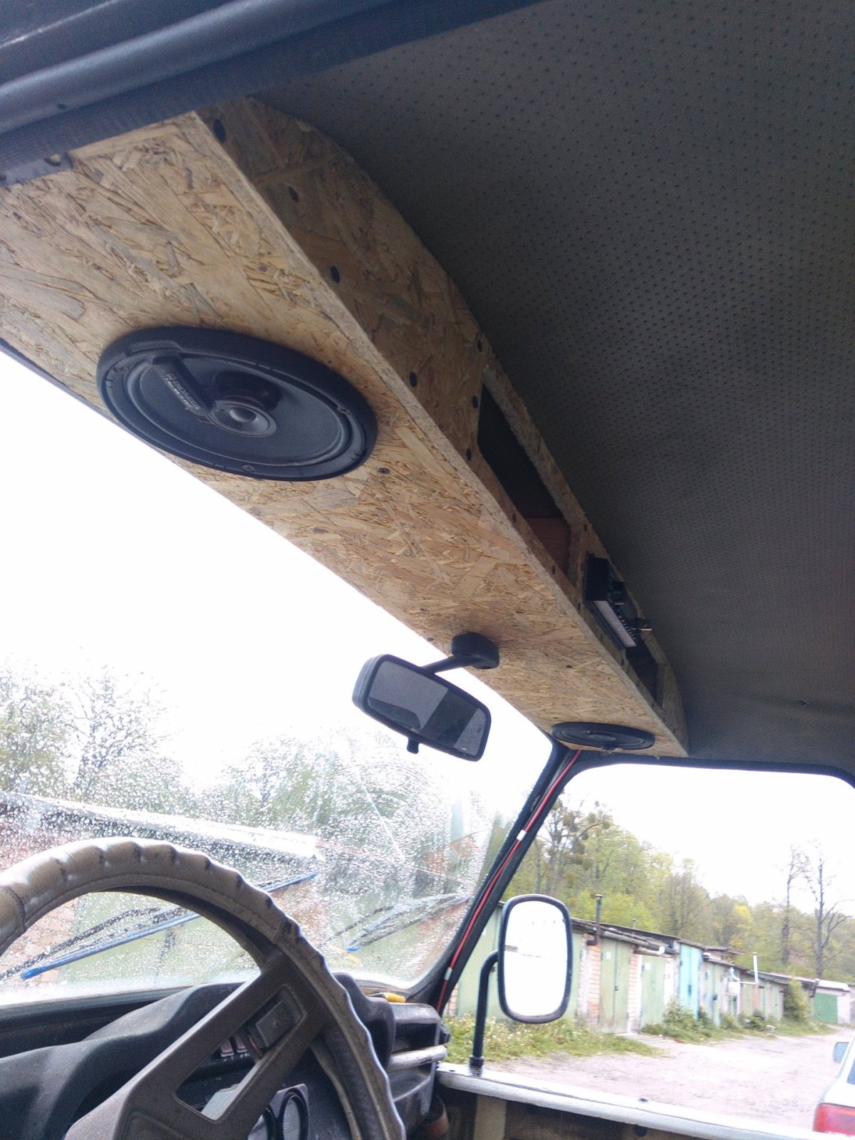 Акустическая полка УАЗ 469