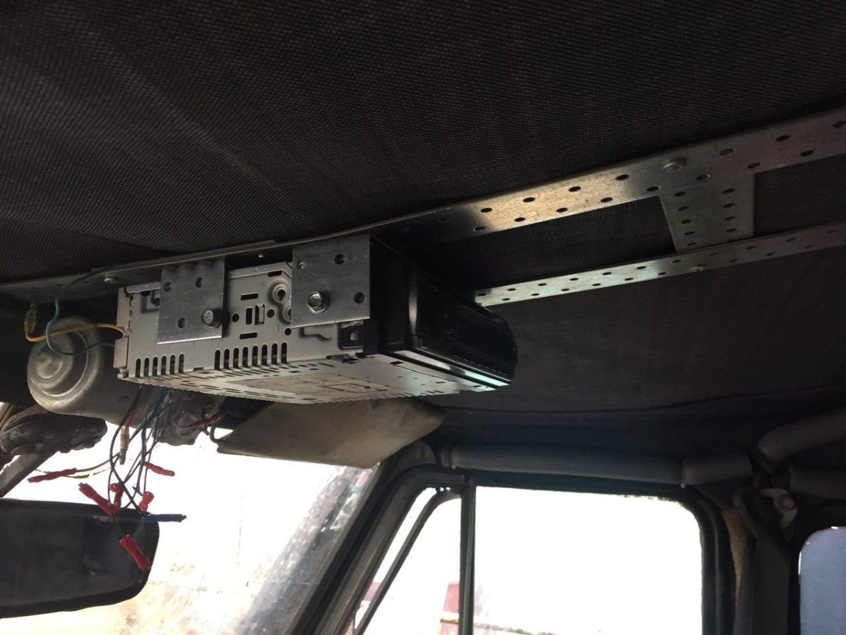 Полка на УАЗ 469