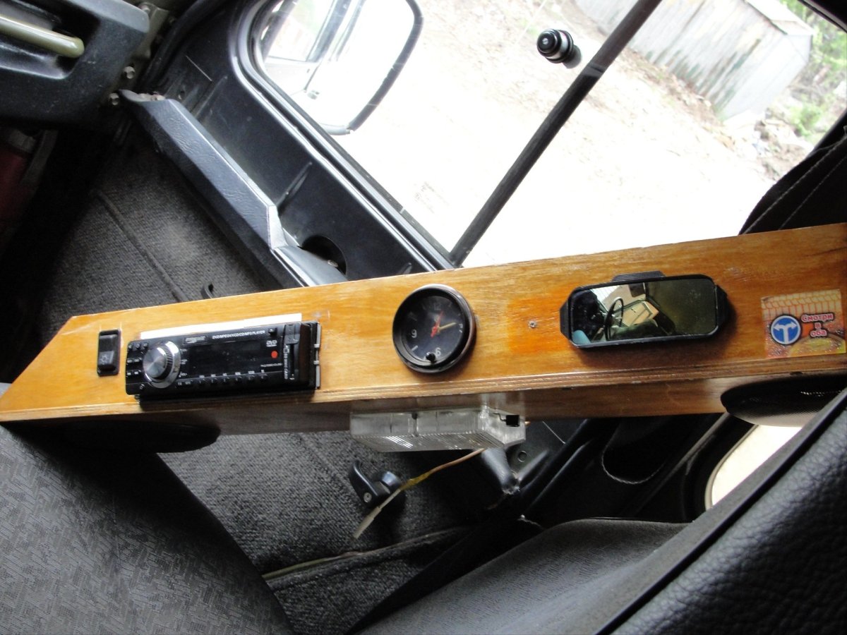Полка под магнитолу на УАЗ 469