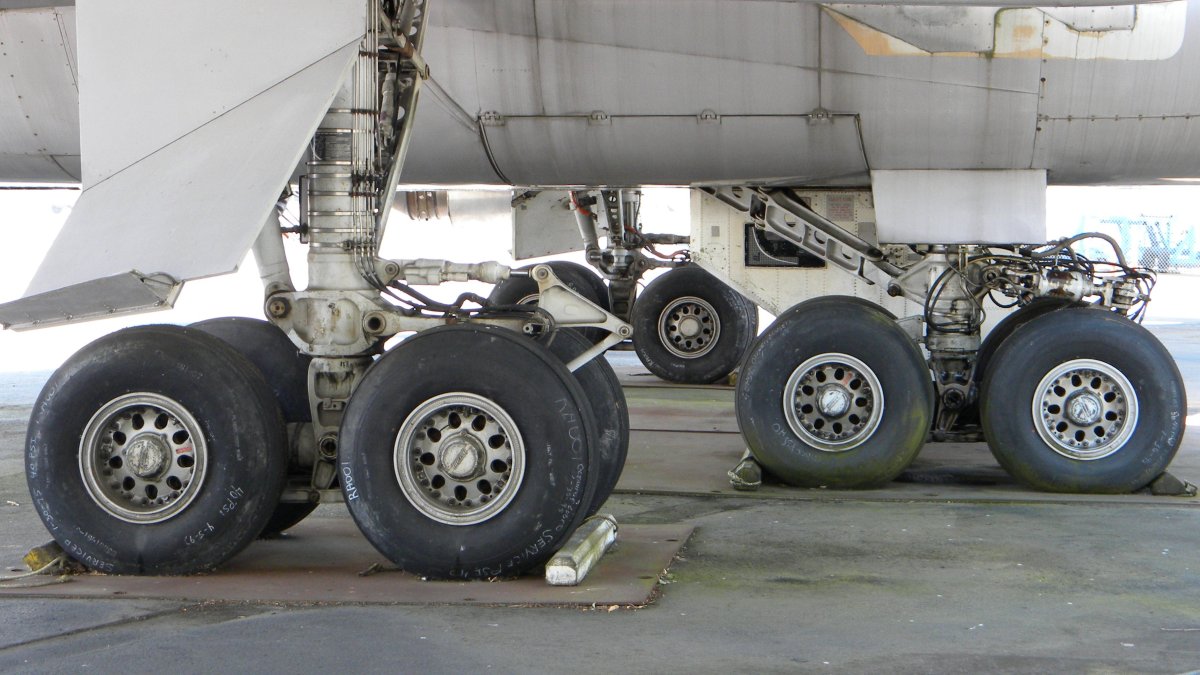 Шасси 747