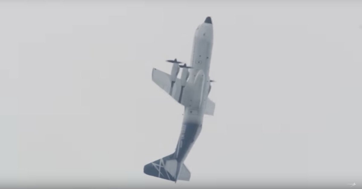 Фигура пилотажа мертвая петля