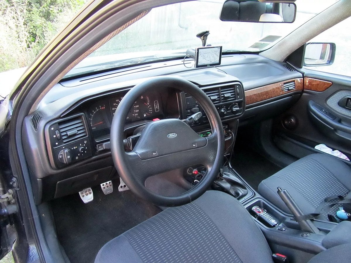 Ford Scorpio 1 салон