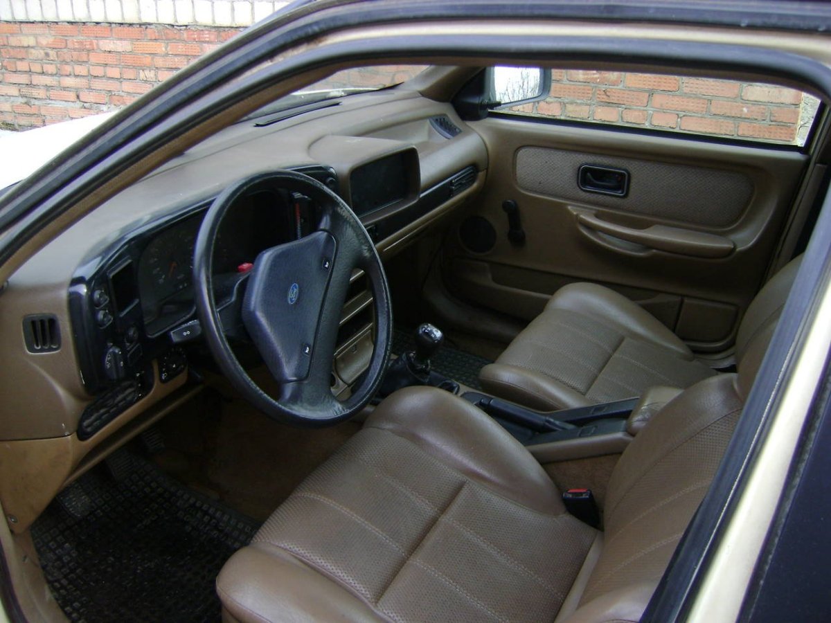 Форд Скорпио 1986 салон