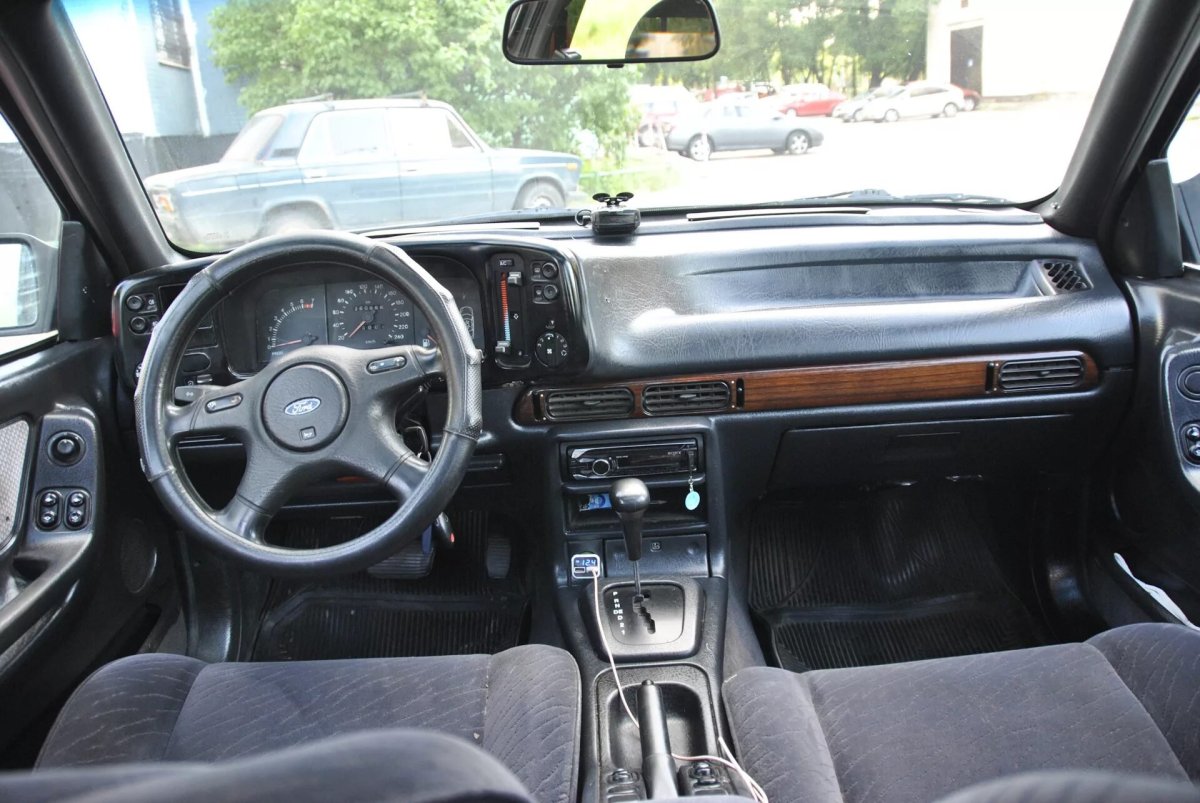 Ford Scorpio 1986 салон
