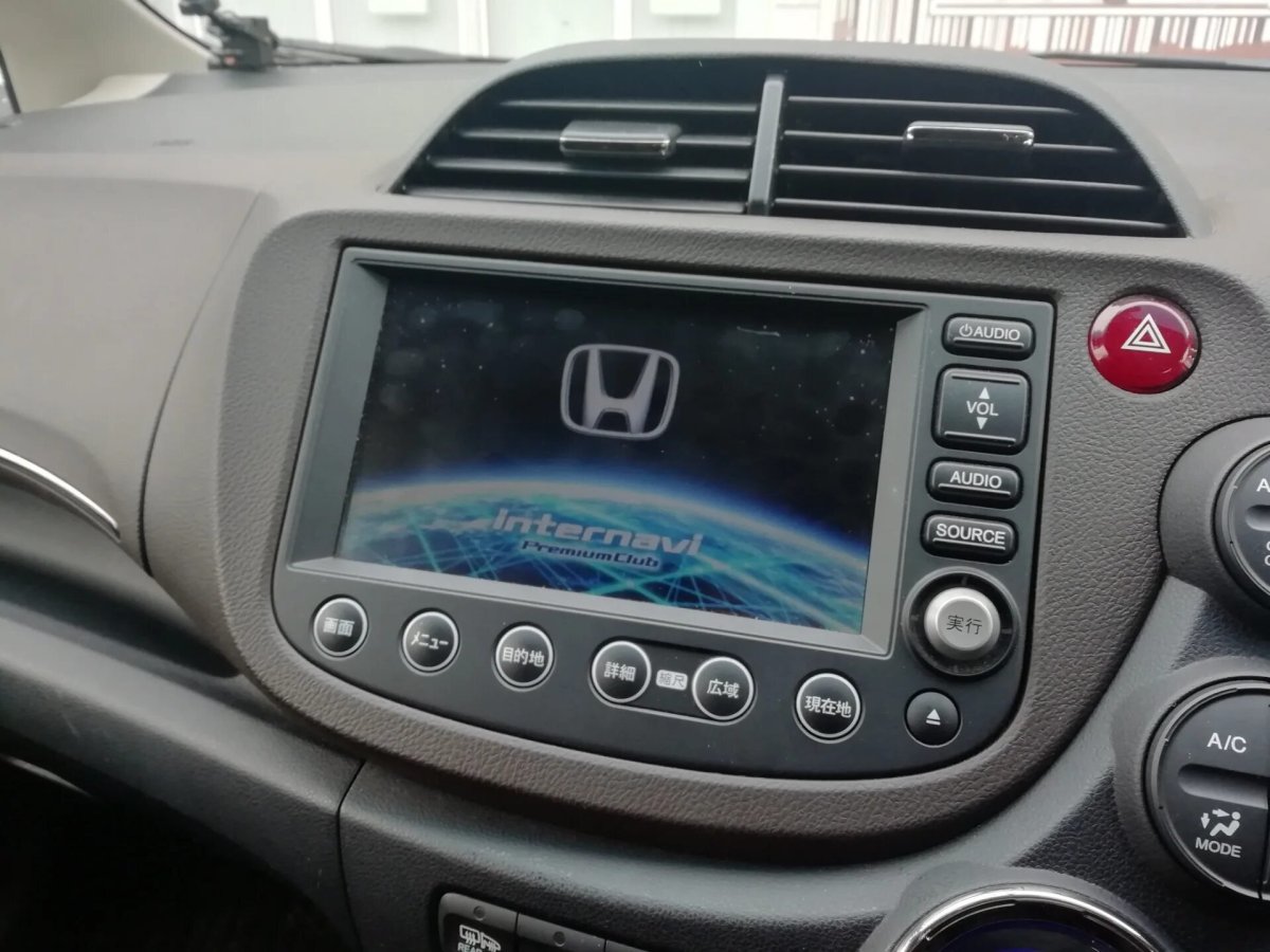 Honda Fit Shuttle магнитола