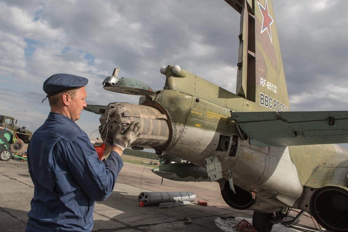 Укладка тормозного парашюта
