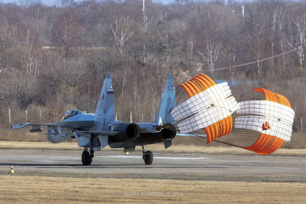 Тормозной парашют Су-25
