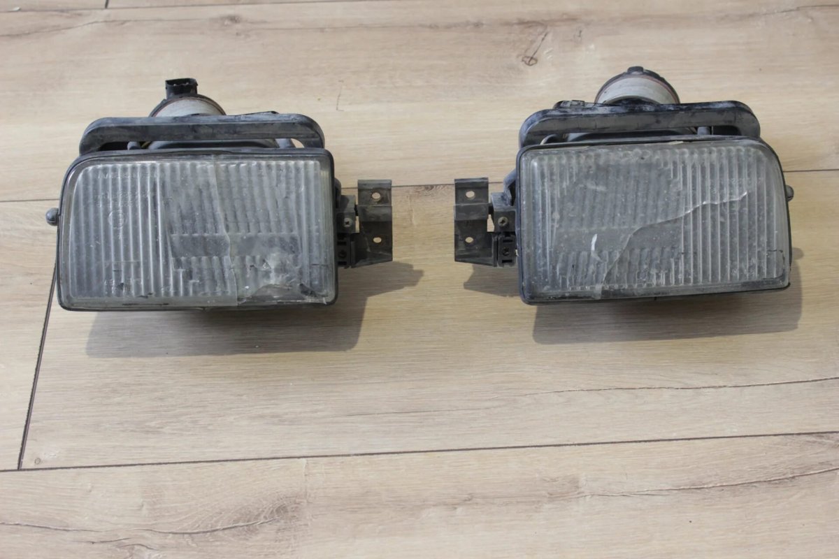 Туманки БМВ е34
