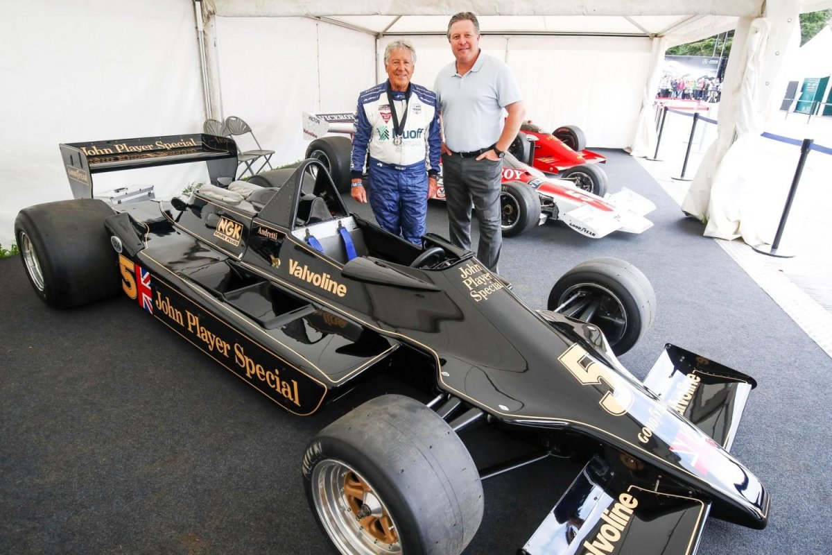Lotus f1 Team Mad Max Hybrid