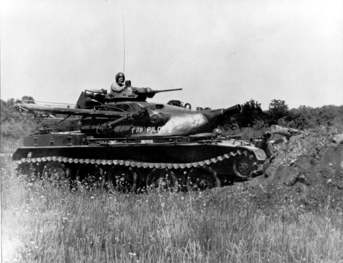 M728 Боевая Инженерная машина
