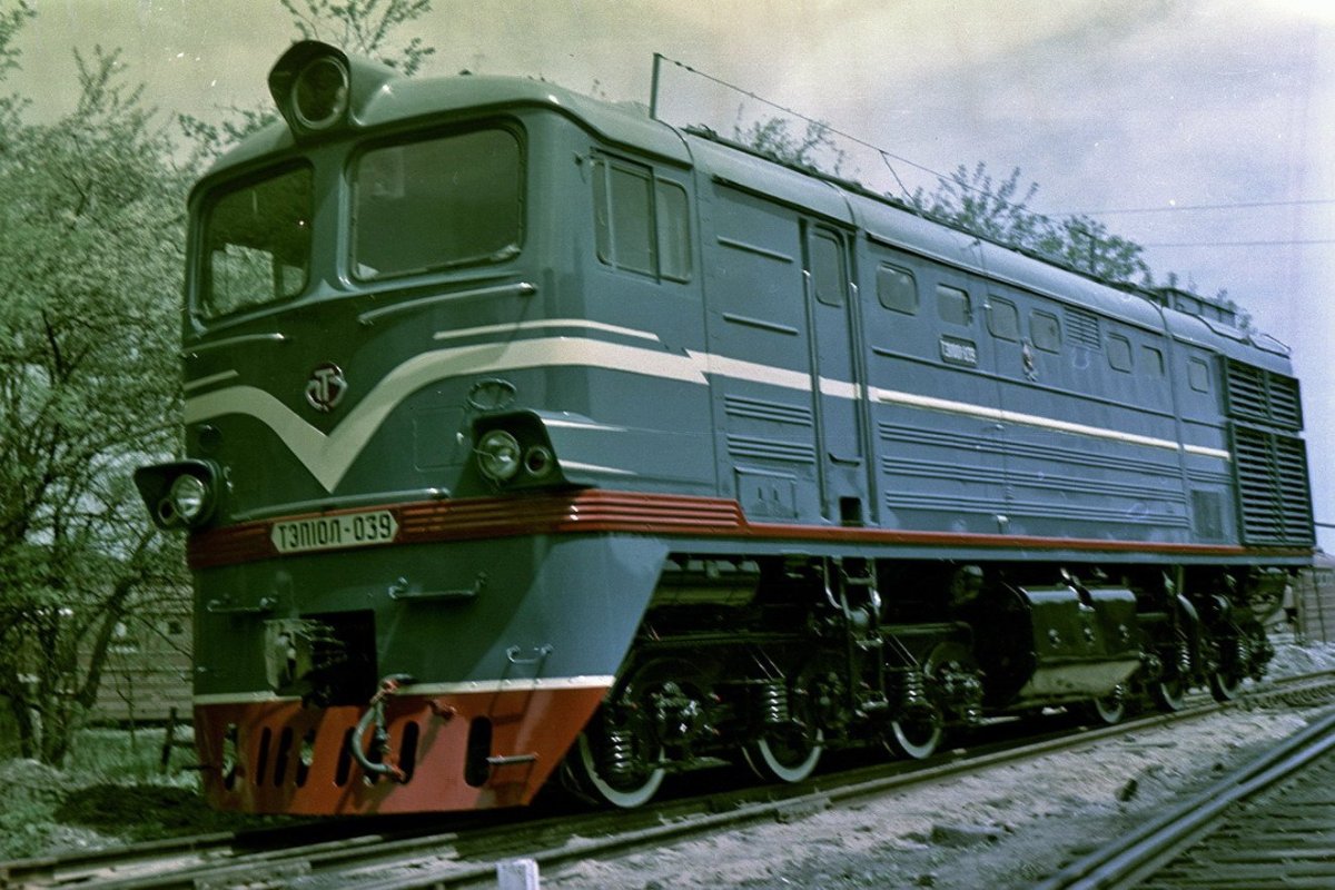 Тэп10 тепловоз