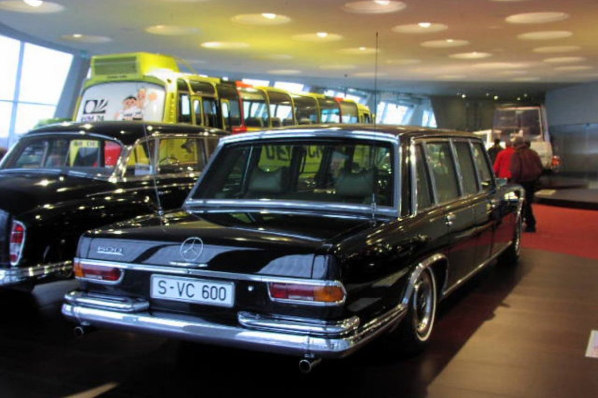 Mercedes-Benz w100 Pullman