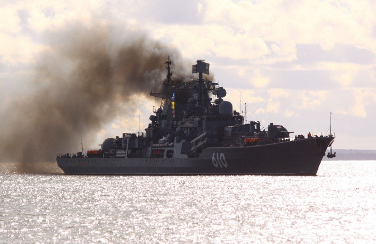 Корабль Балтийского флота 610 настойчивый