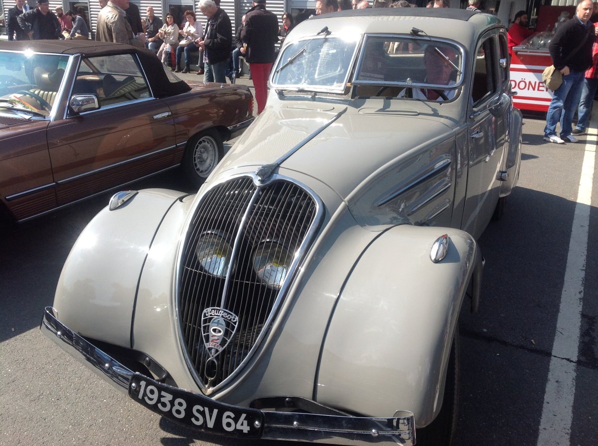 Peugeot 402 b2 legere 1939