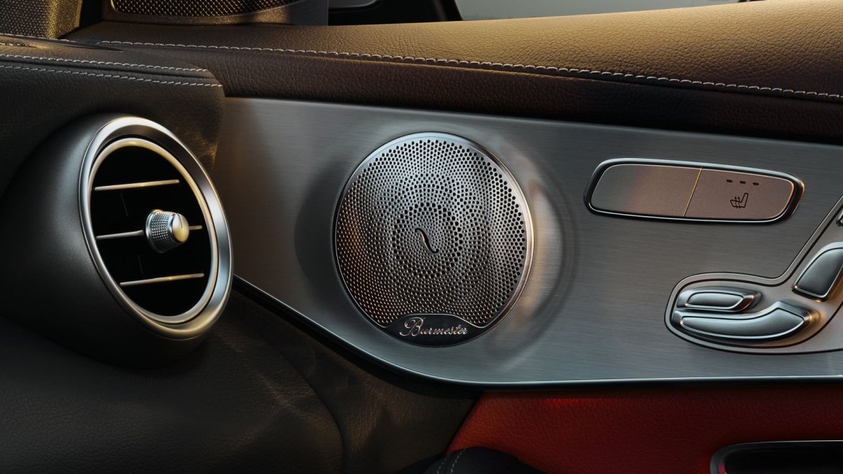 Мерседес Burmester