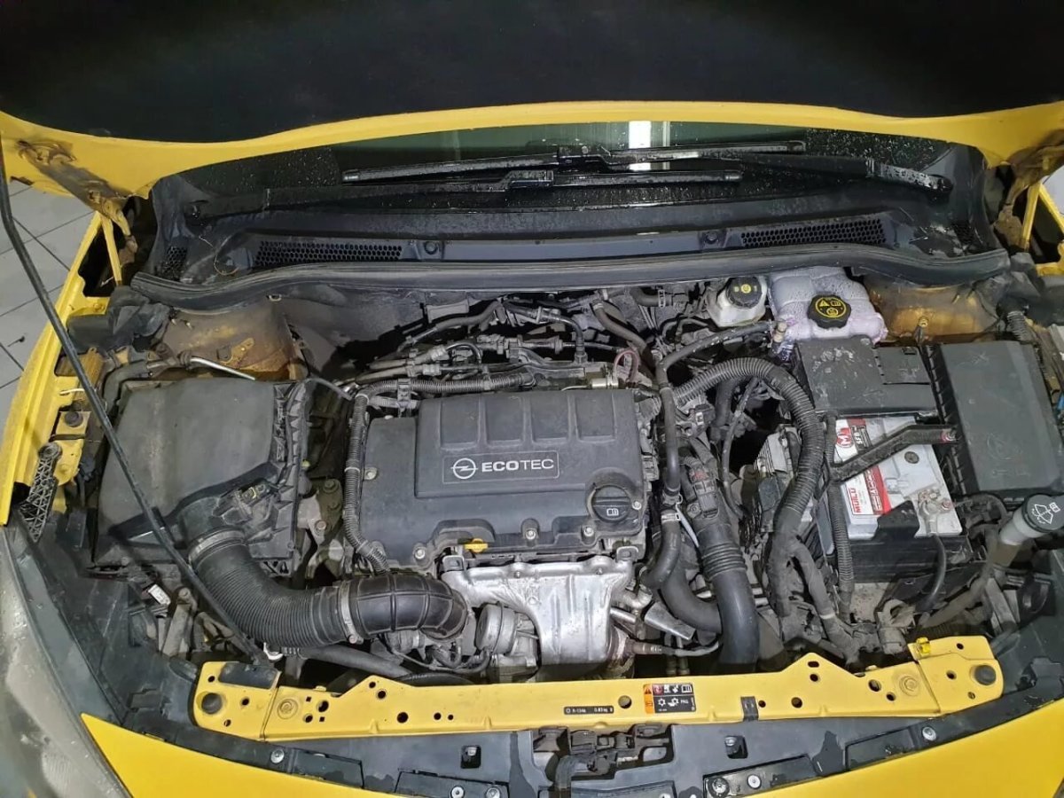 Opel Astra j подкапотка