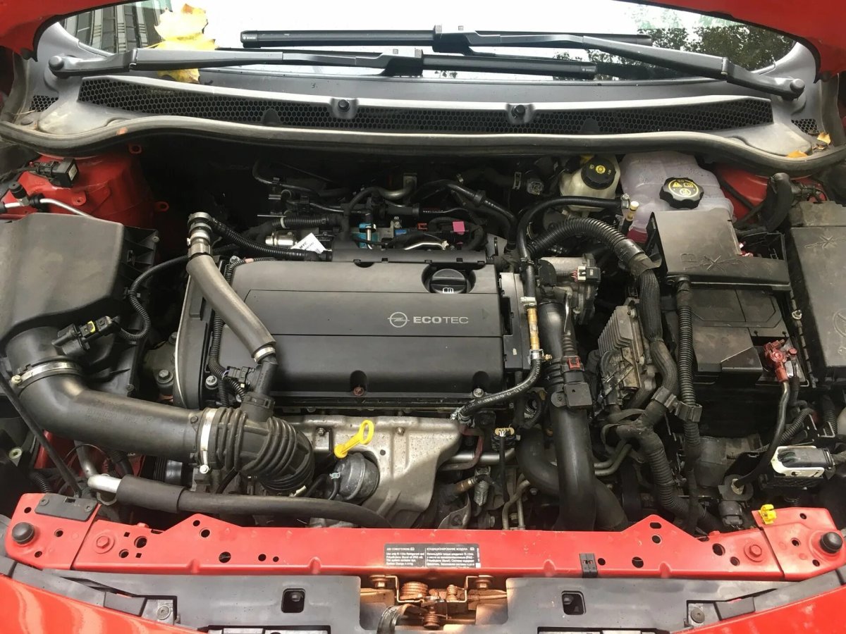 Opel Astra под капотом