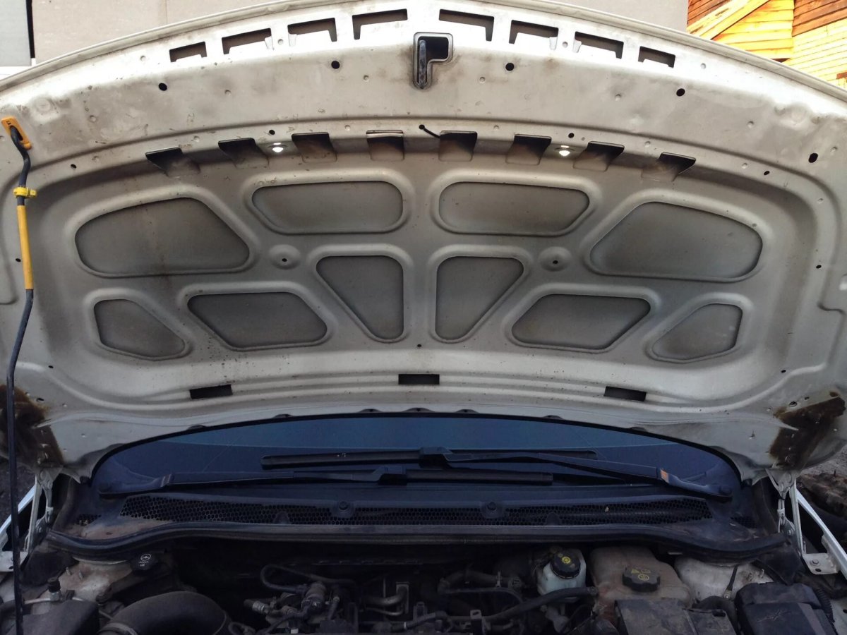 Подсветка под капотом Газель