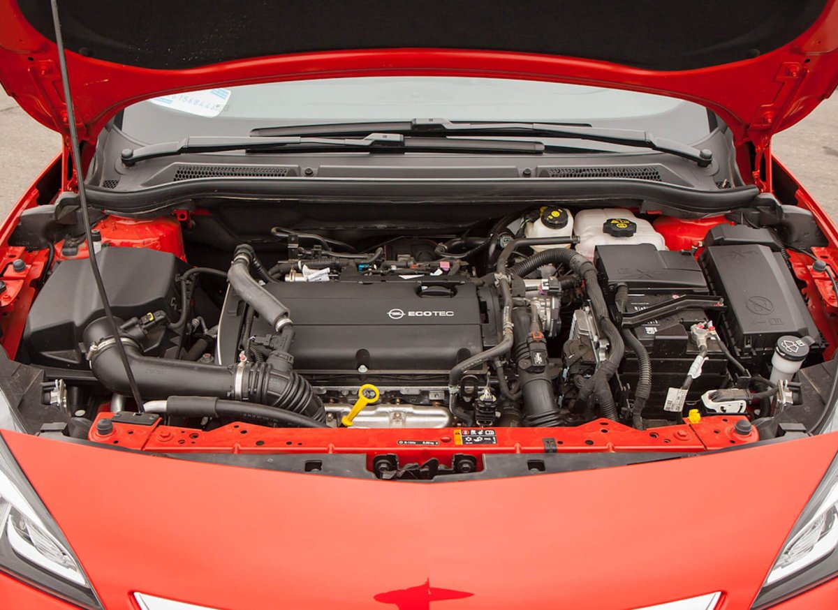 Opel Astra GTC 1.8 мотор
