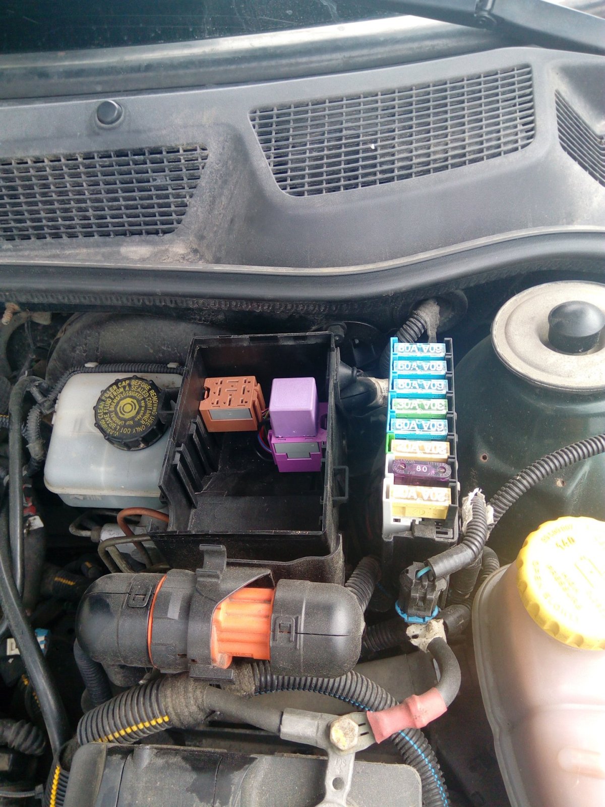 Реле бензонасоса Опель Зафира а 1.6