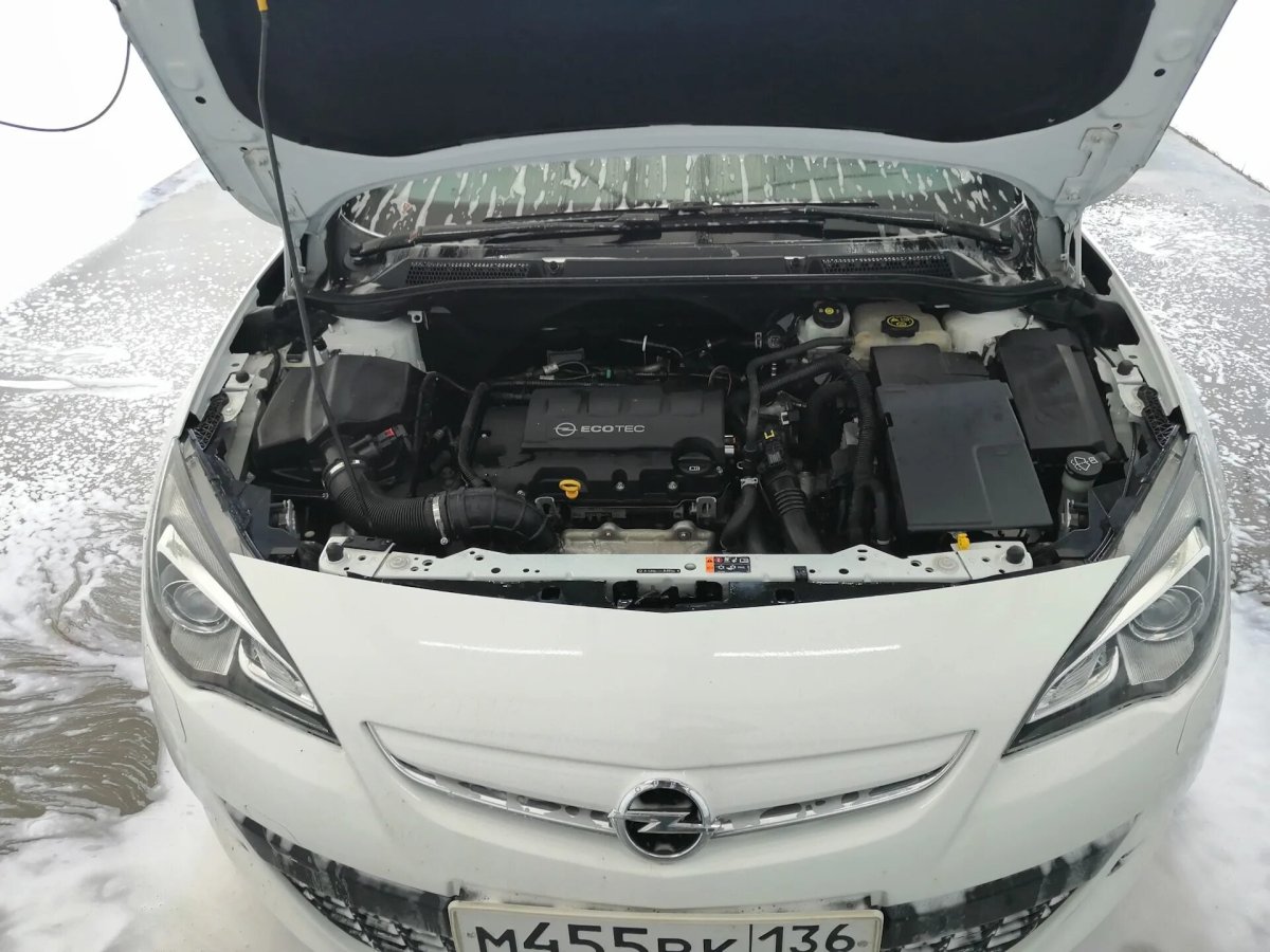 Капот Opel Astra j GTC