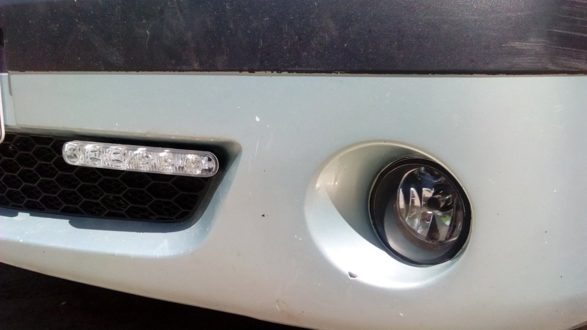 Крепление туманок Рено Логан 1