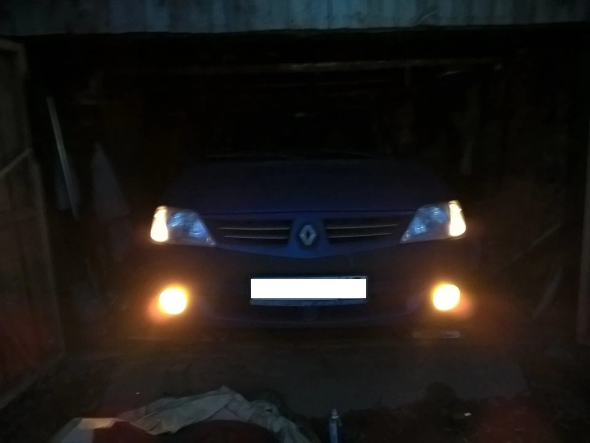 Лампы противотуманки Рено Логан 1