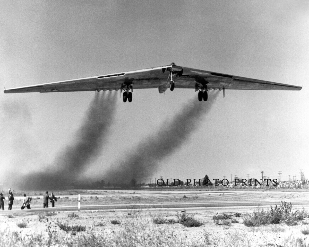 Бомбардировщик Нортроп YB-49