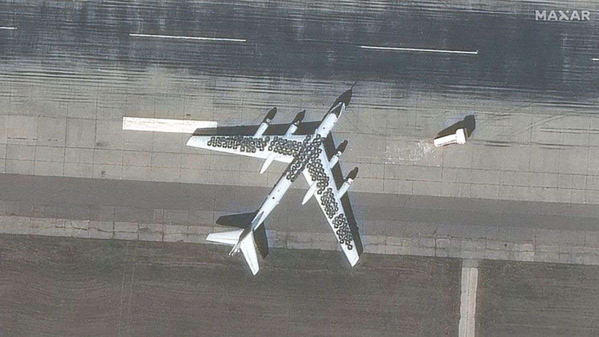 Бомбардировщик Энгельс ту-95